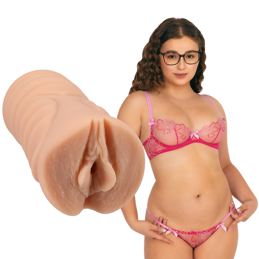 Signature Strokers Leana Lovings Ultraskyn Pocket Pussy