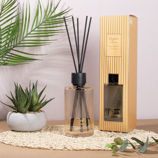 English Pear & Freesia Diffuser (500ml)