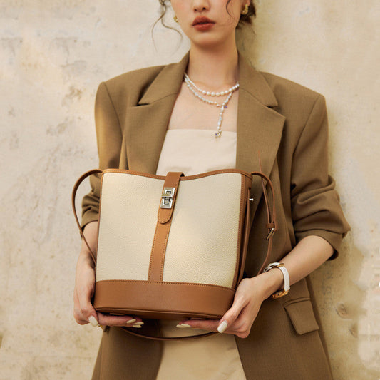Large Capacity Women's Cowhide Bucket Shoulder Bag