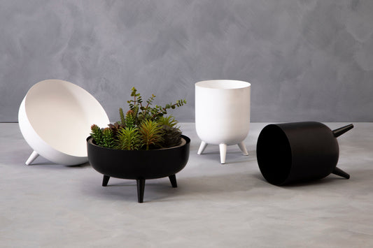 Alina Black Footed Planter