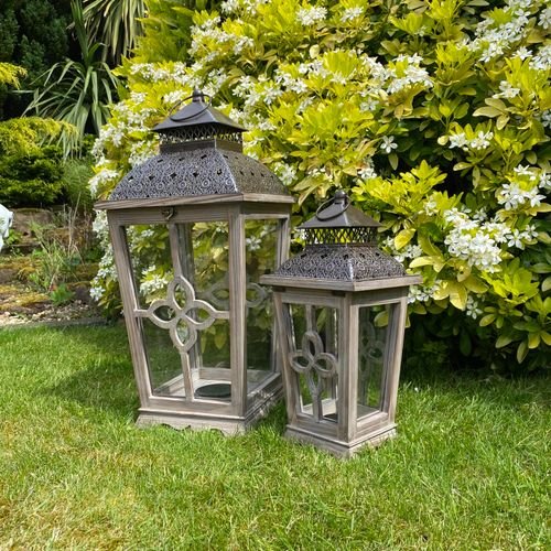 56/37CM SET 2 WOODEN LANTERNS