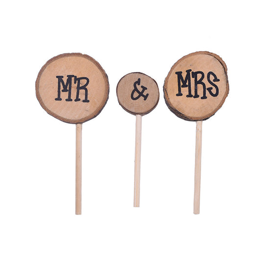 YONGSNOW Wooden Décor - Customisable Artistic Design for Weddings & Events