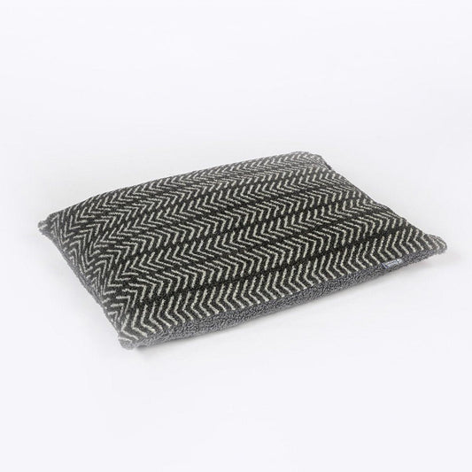 Danish Design Sherpa Fleece Charcoal Arrows Deep Duvet Large | Luxury Home Accessories | Heulog Glow