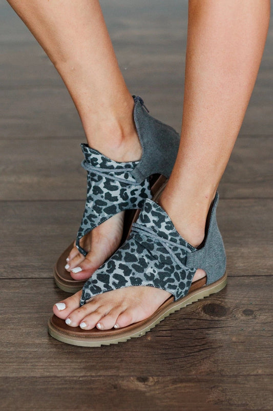Large Size Women Cross-border Lightweight Flat Sandals