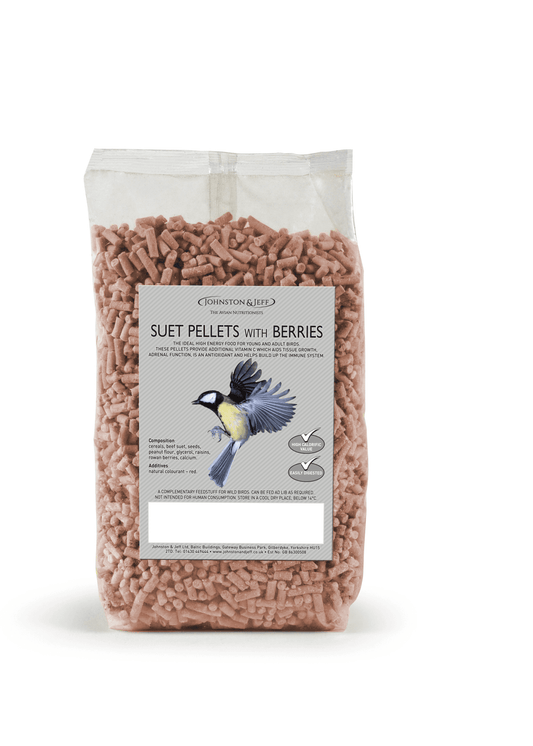 Johnston & Jeff Suet Pellets with Berries 12x1kg | Luxury Home Accessories | Heulog Glow