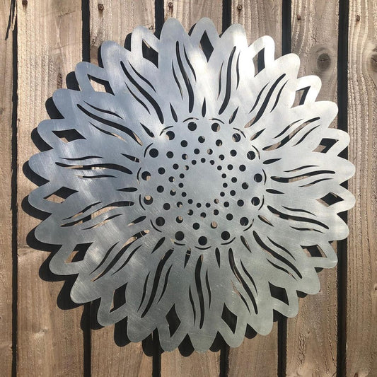 Decorative Galvanized Steel Sunflower Sign for Attractive Gardens