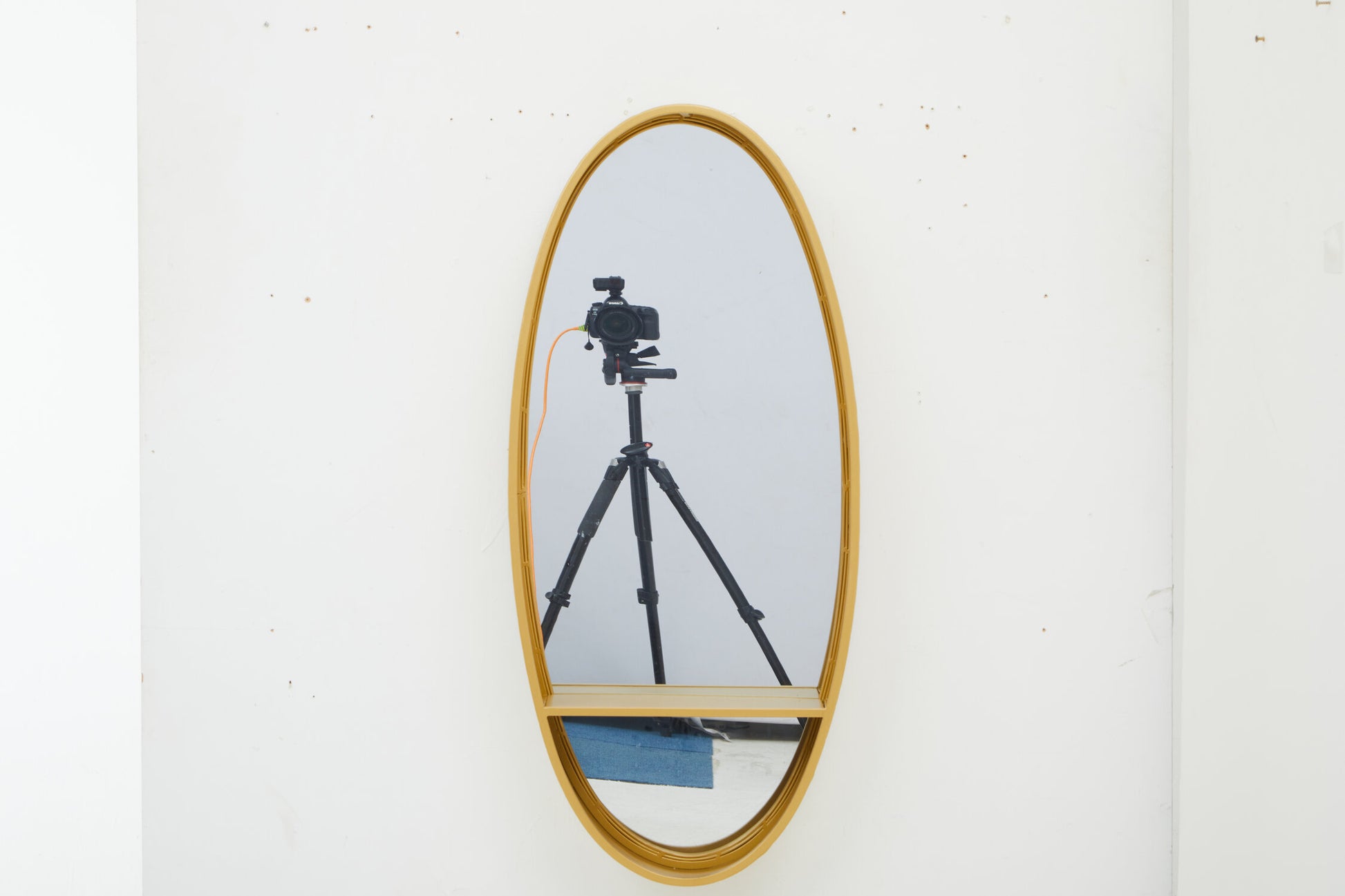 Avento Gold Oval Wall Mirror