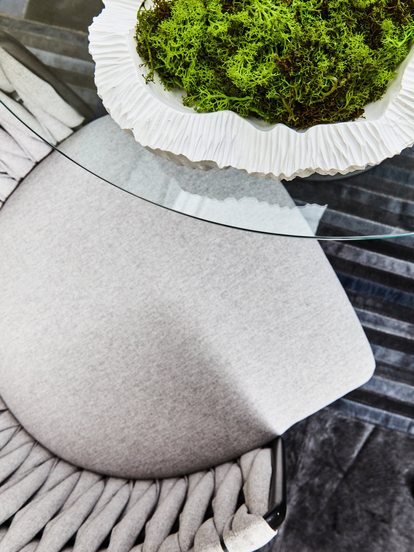 Broc Curved Textured White Bowl