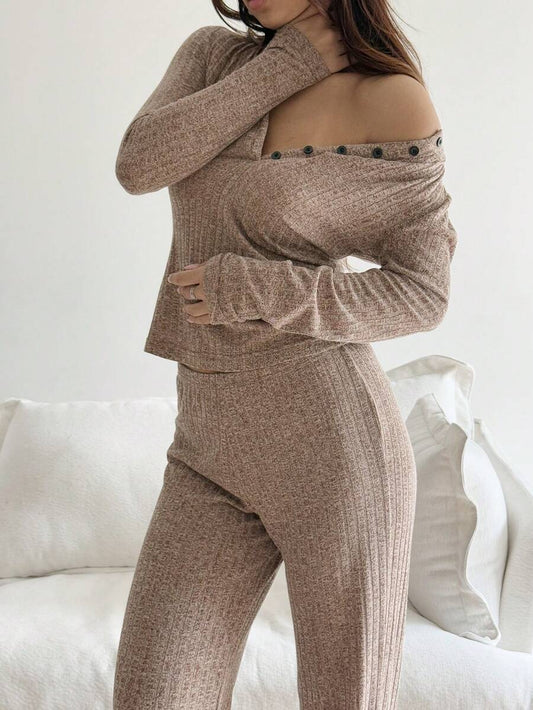 Knitted Ribbed T-shirt And Pants For Women