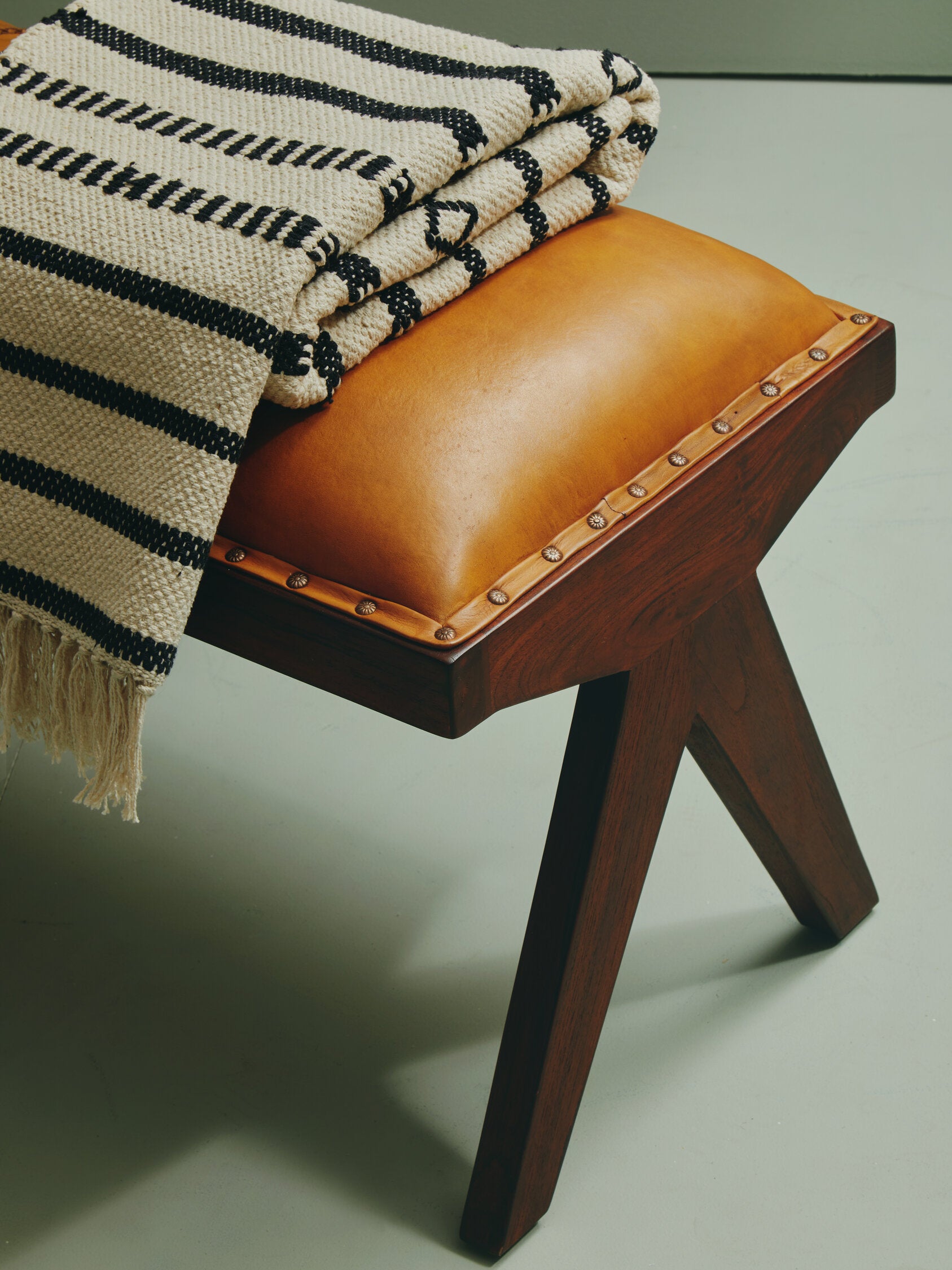 Inca Tan Leather Bench