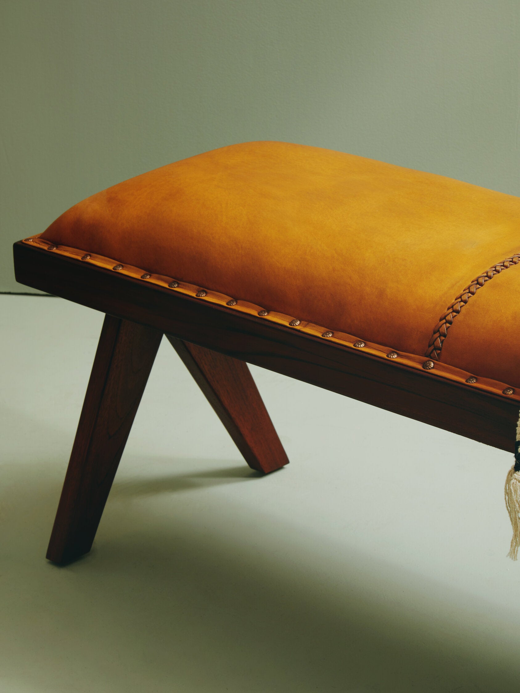 Inca Tan Leather Bench