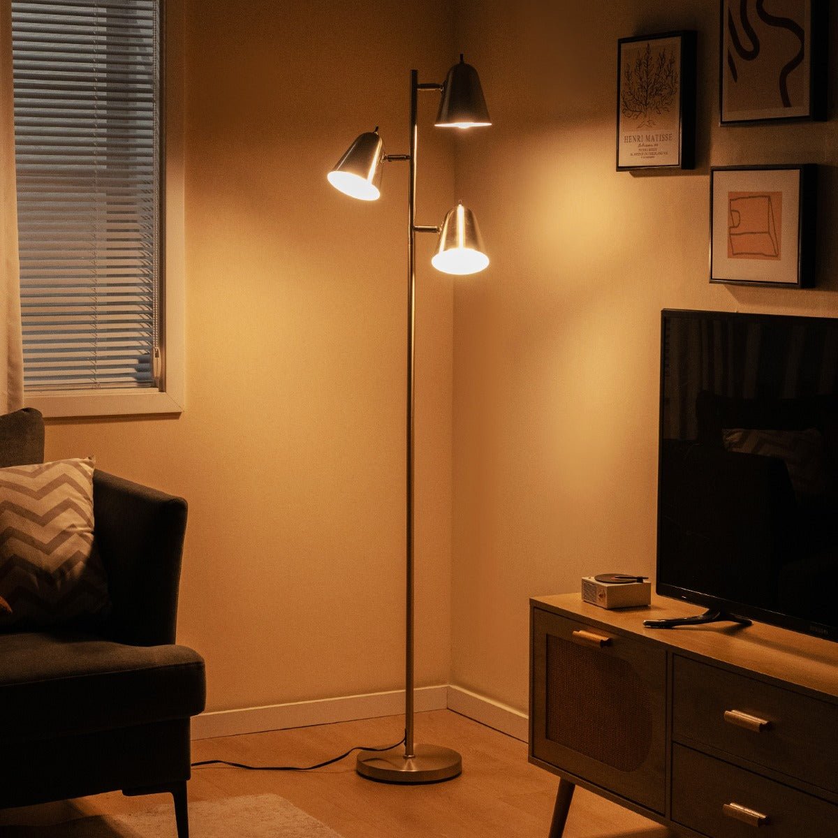 3-Bulb Floor Lamp with 3 E26 A19 Bulbs and Adjustable Lampshades-Golden | Luxury Home Accessories | Heulog Glow
