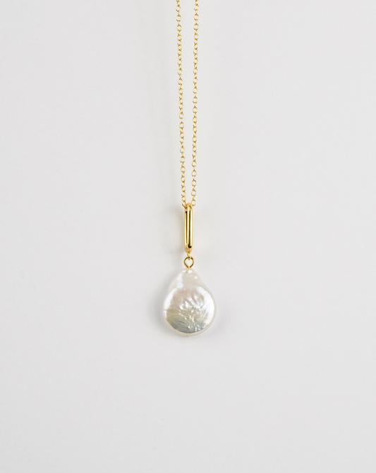 Drop Pearl Necklace