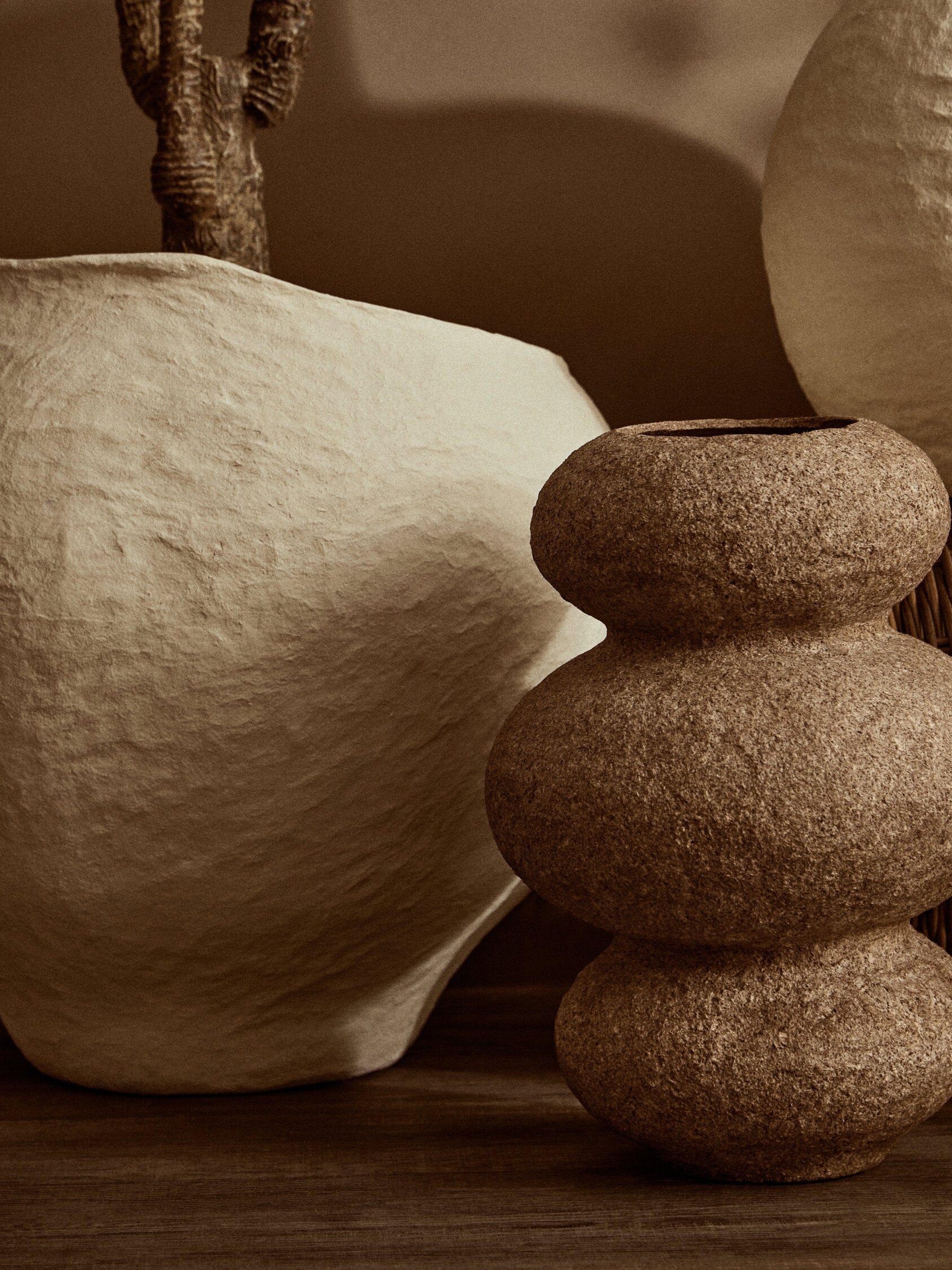 Sanai Cotton Mache Large Beige Planter
