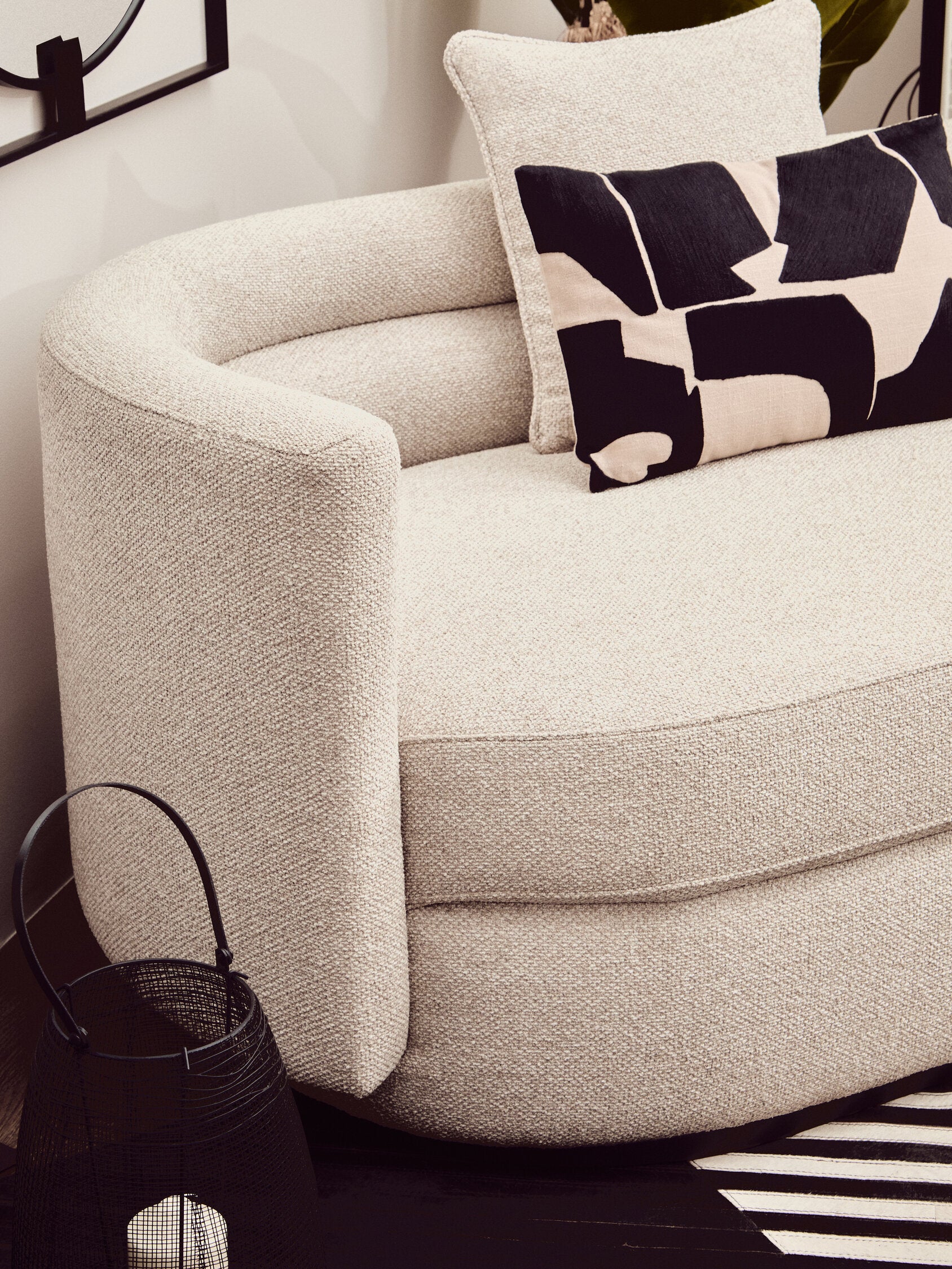 Oratino Ivory Linen 3 Seater Curved Sofa