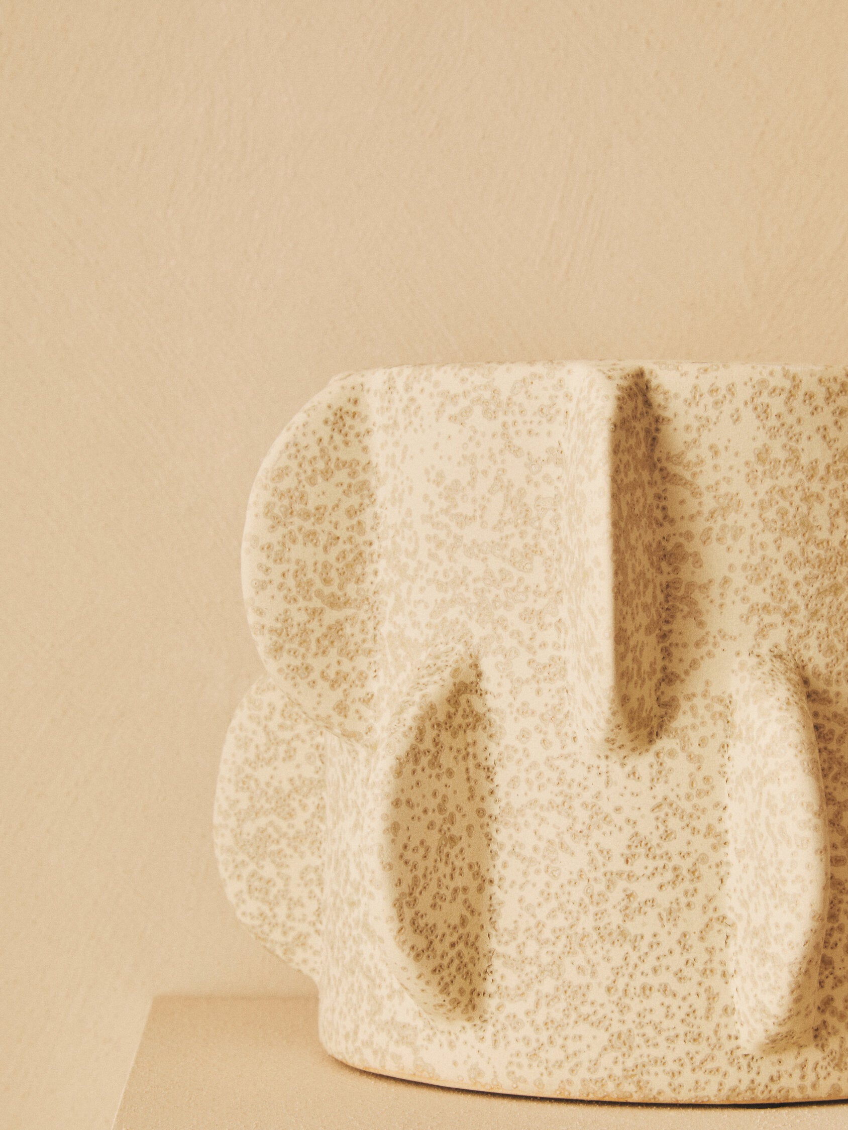 Sidra Small Cream Textured Planter