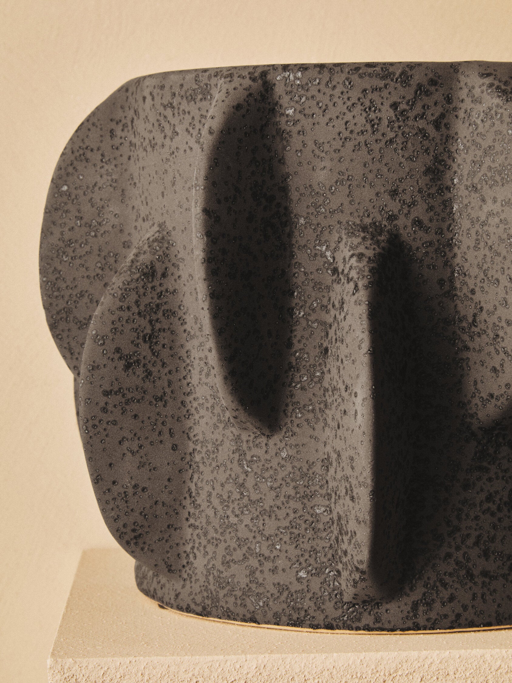 Sidra Small Black Textured Planter