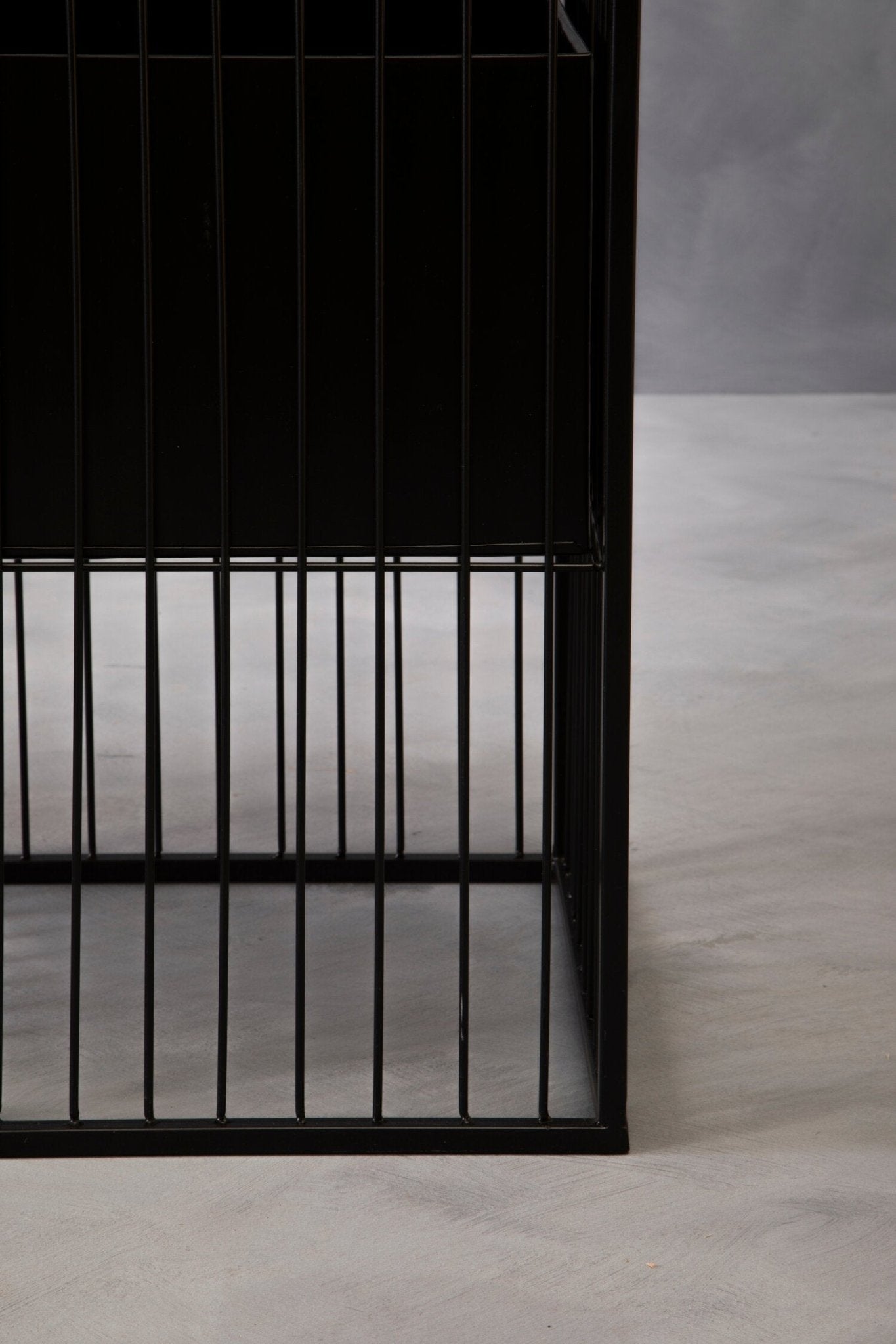 Alden Black Floor Standing Planter | Luxury Home Accessories | Heulog Glow