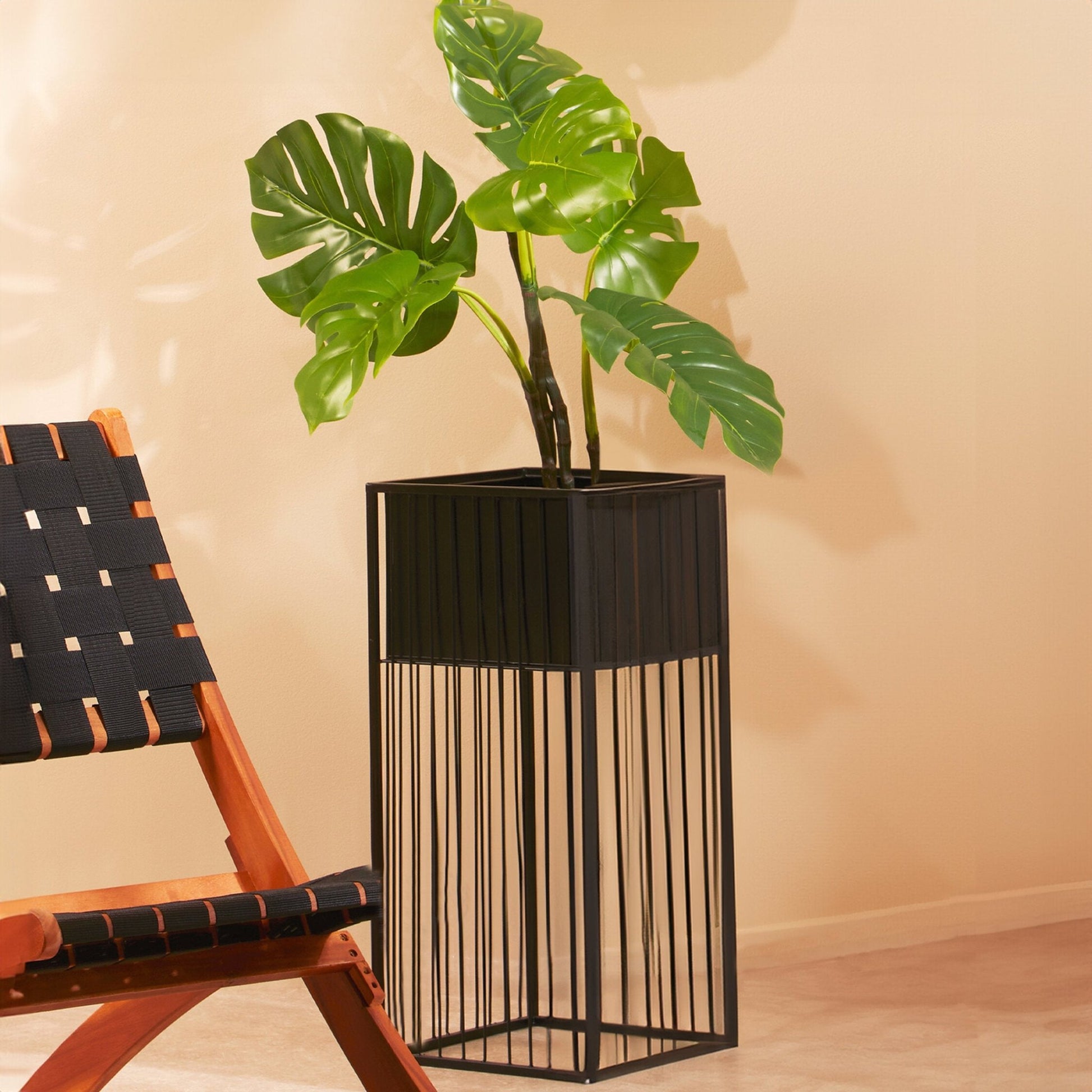 Alden Black Floor Standing Planter | Luxury Home Accessories | Heulog Glow