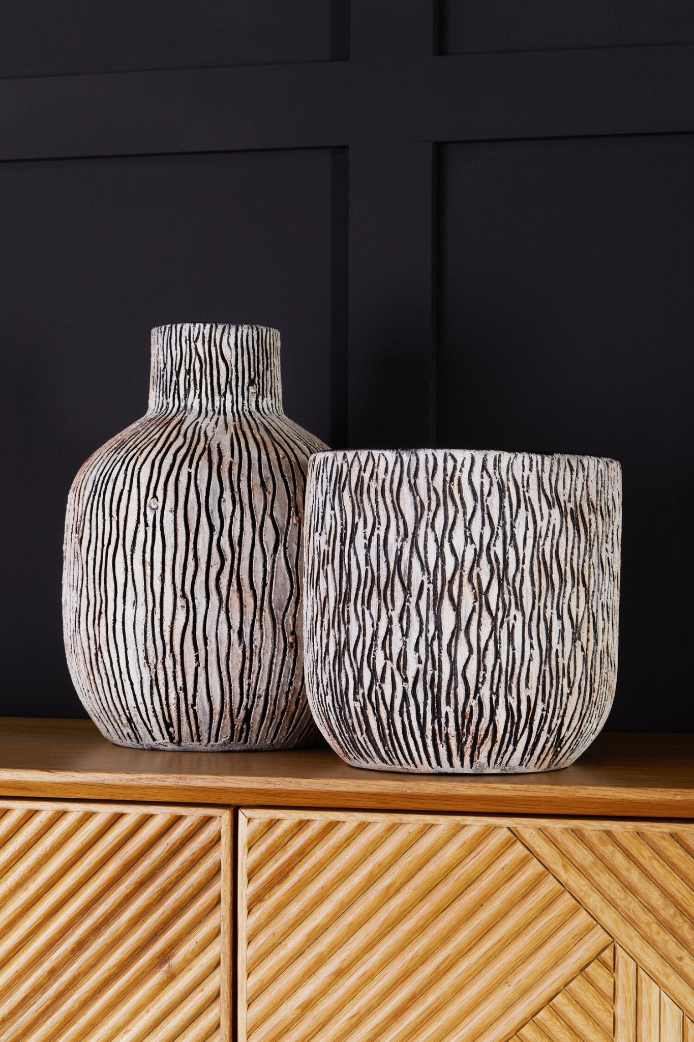 Arid Earthenware Planter | Luxury Home Accessories | Heulog Glow