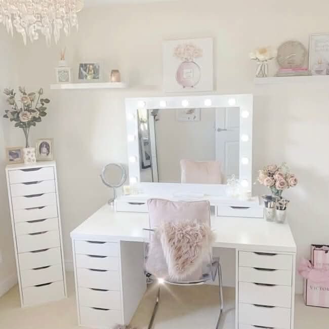 Audrey Hollywood Mirror White 100x80cm | Luxury Home Accessories | Heulog Glow