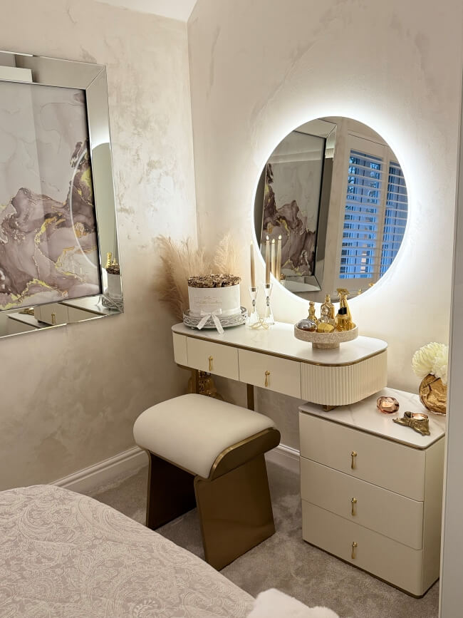 Ava Round Wall Mounted Mirror 80cm | Luxury Home Accessories | Heulog Glow