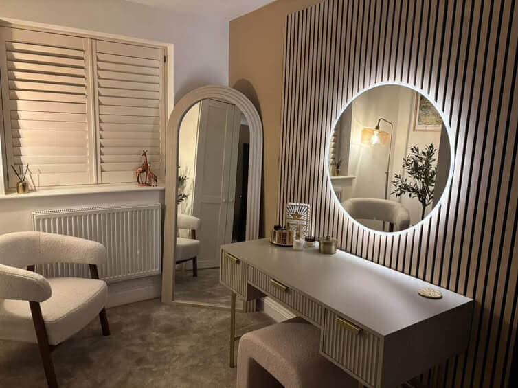Ava Round Wall Mounted Mirror 80cm | Luxury Home Accessories | Heulog Glow