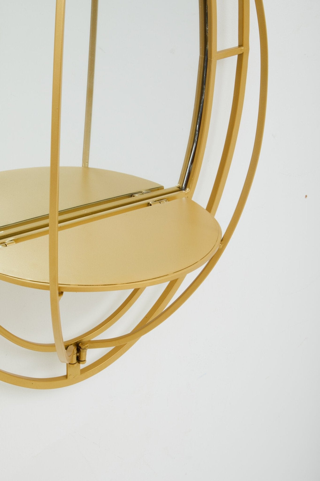 Avento Oval Shelved Gold Wall Mirror | Luxury Home Accessories | Heulog Glow