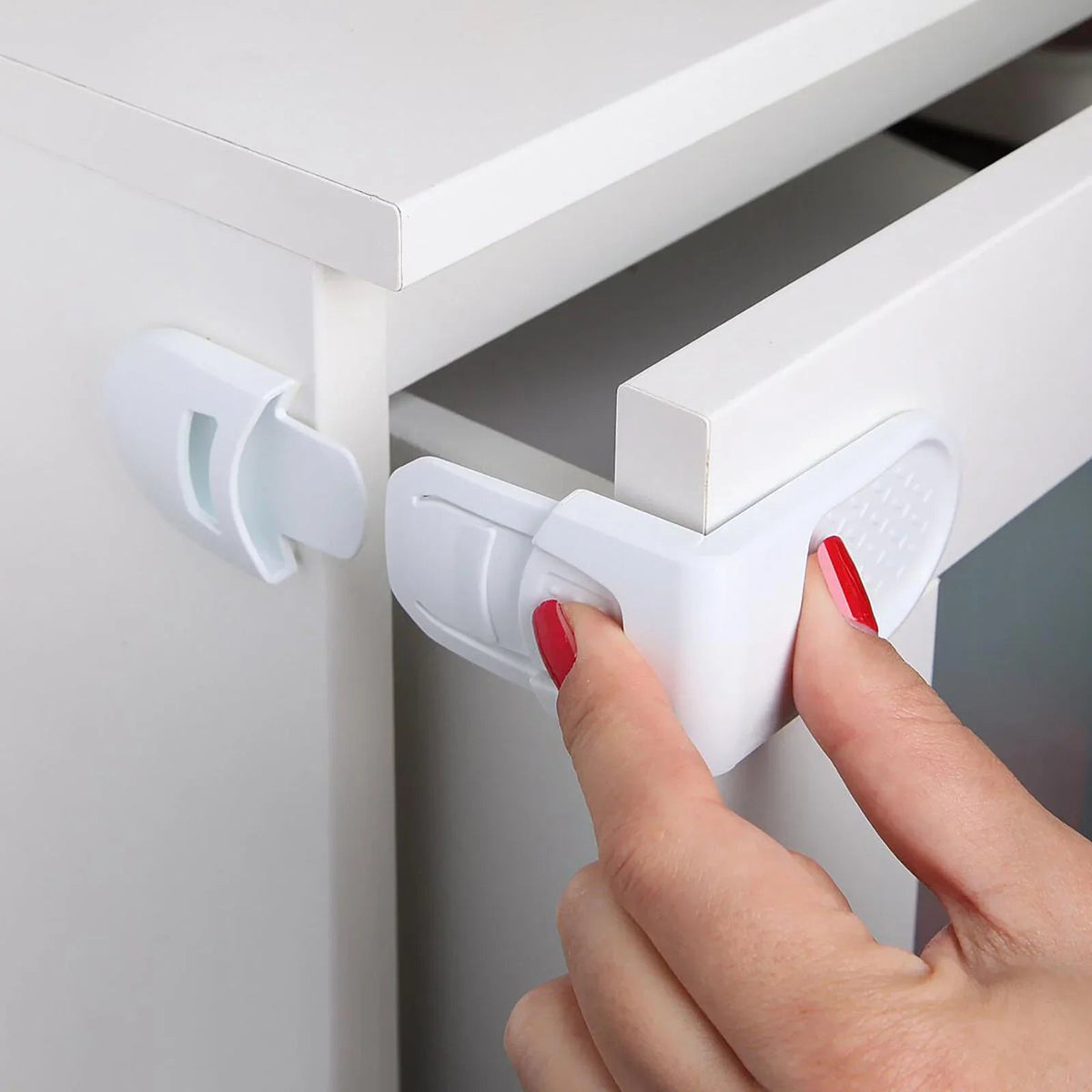 baby plus Double-Buttoned Drawer Lock | Luxury Home Accessories | Heulog Glow