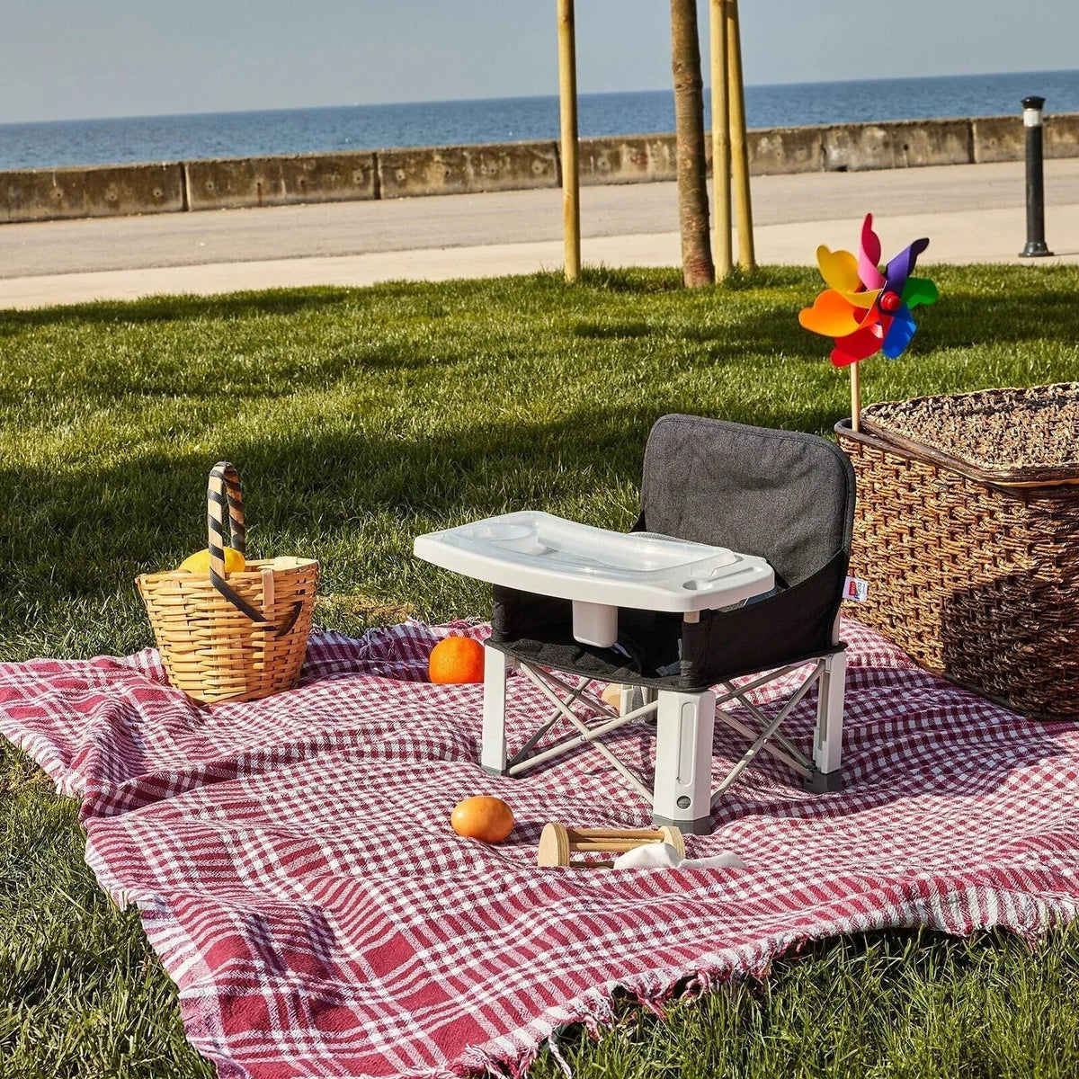 baby plus Picnic Booster Highchair - Dark Grey | Luxury Home Accessories | Heulog Glow
