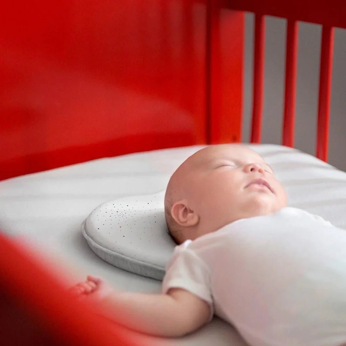 Babymoov Lovenest Original Organic Cotton Head Pillow - White | Luxury Home Accessories | Heulog Glow