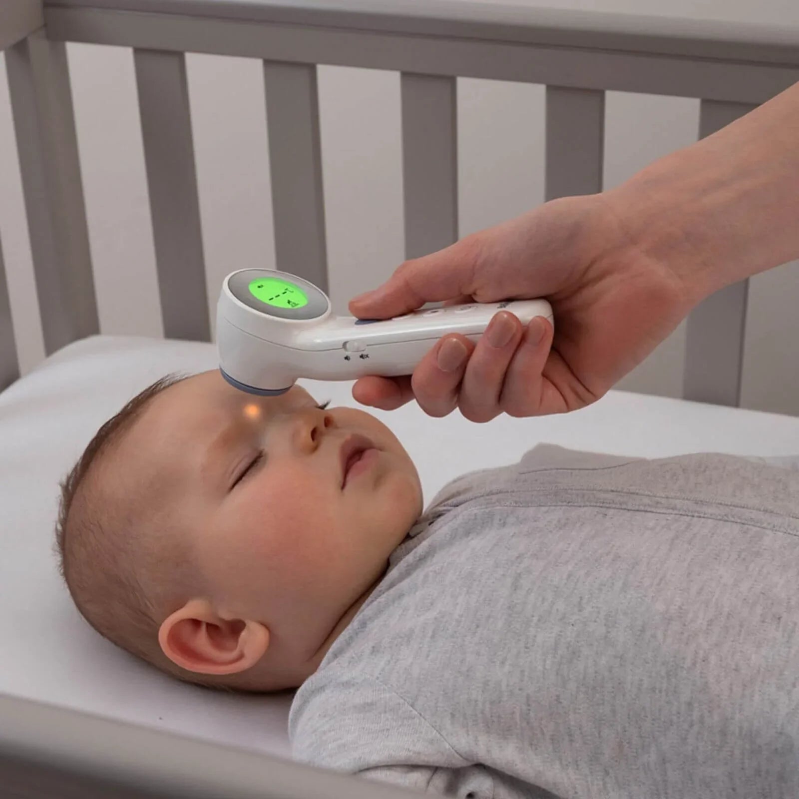 Braun BNT400 No Touch + Touch Thermometer | Luxury Home Accessories | Heulog Glow
