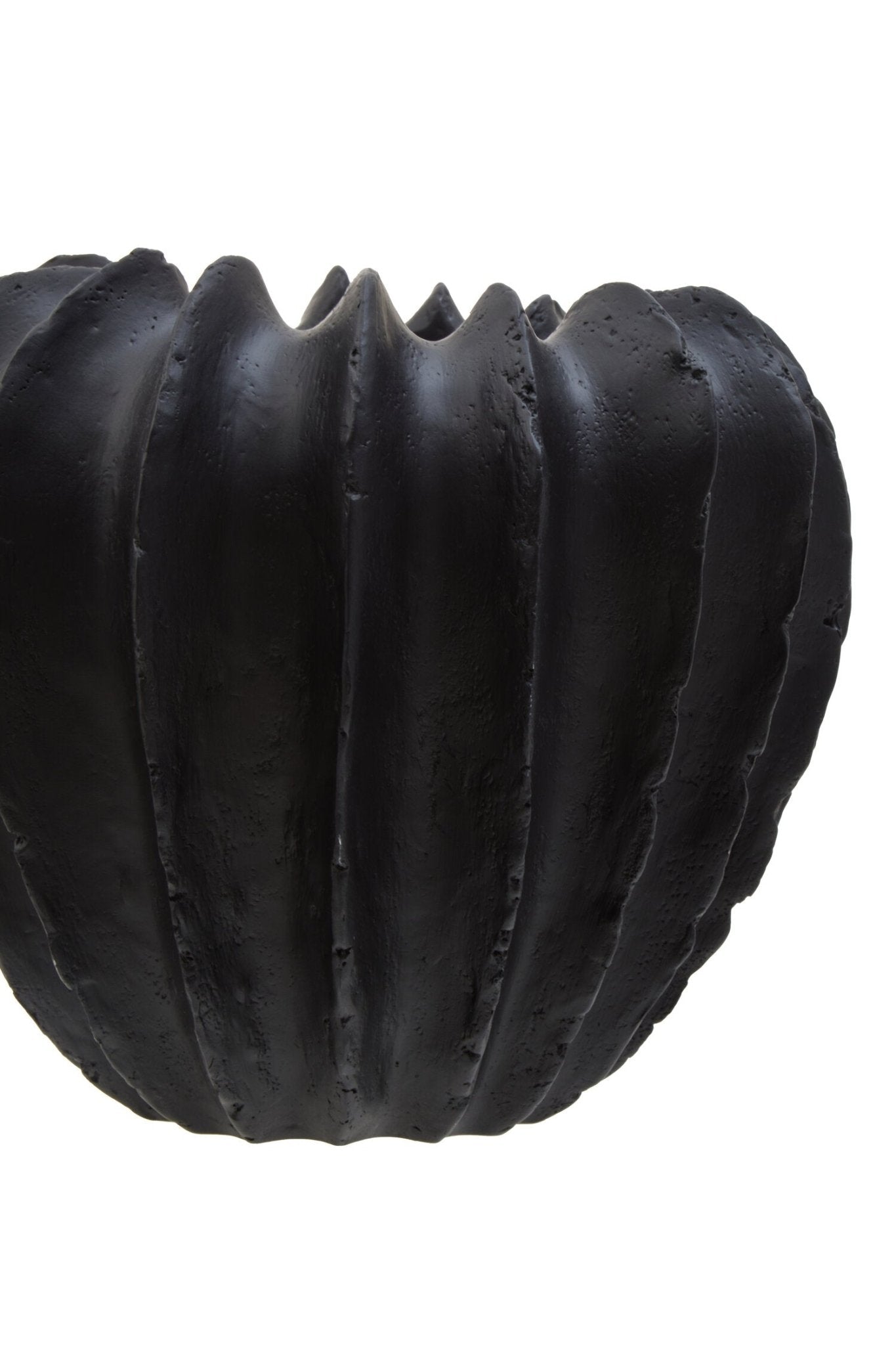 Broc Black Textured Vase | Luxury Home Accessories | Heulog Glow