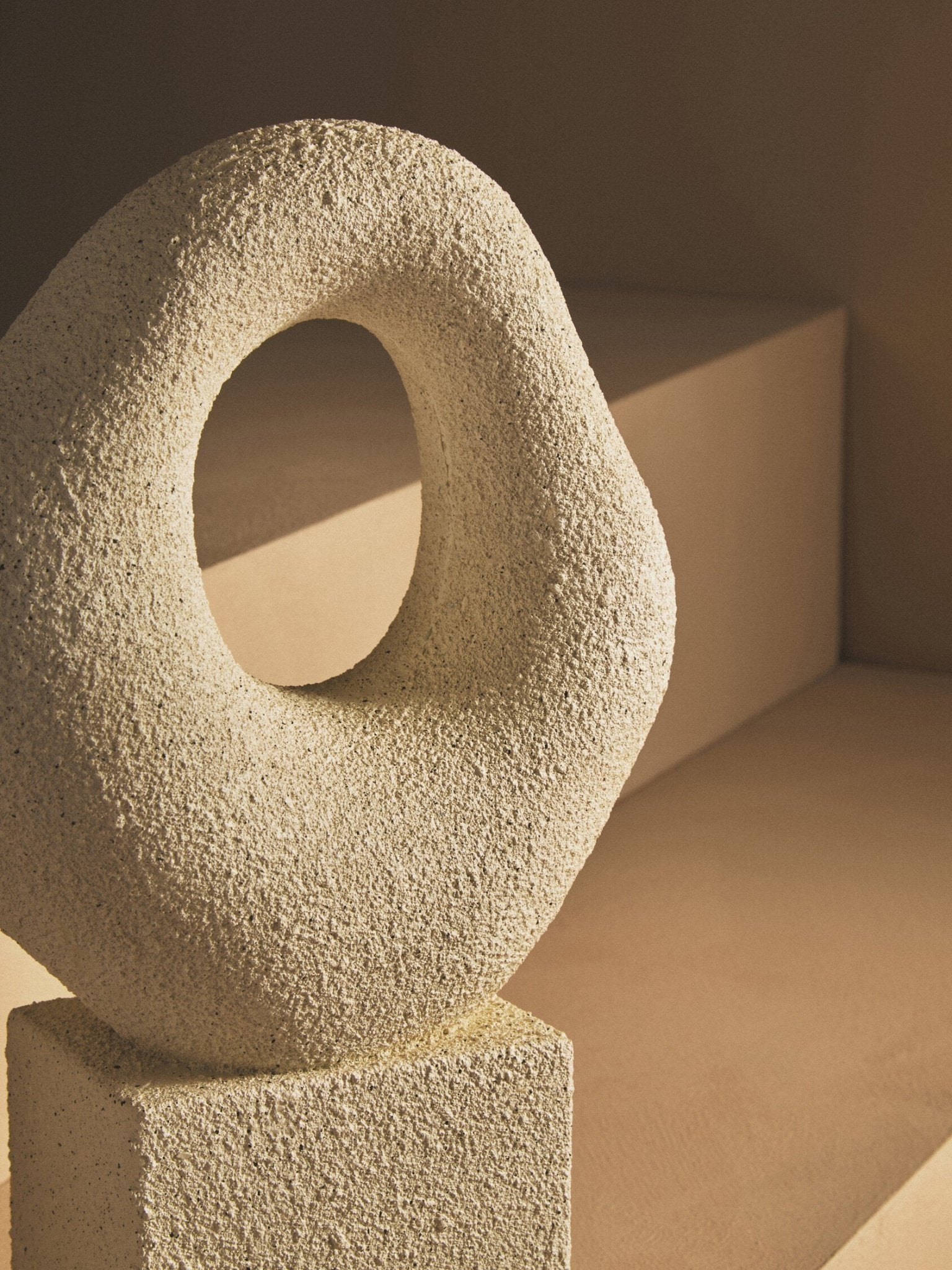 Broc Cream Textured Abstract Loop Sculpture On Pedestal | Luxury Home Accessories | Heulog Glow