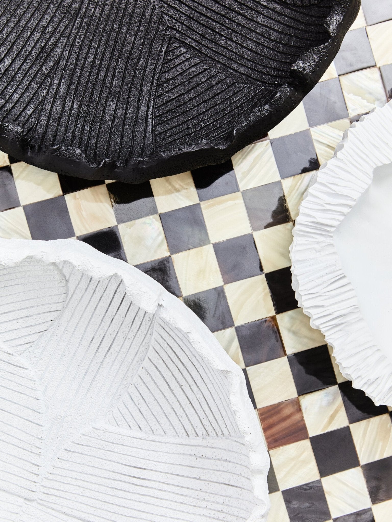 Broc Curved Textured White Bowl | Luxury Home Accessories | Heulog Glow