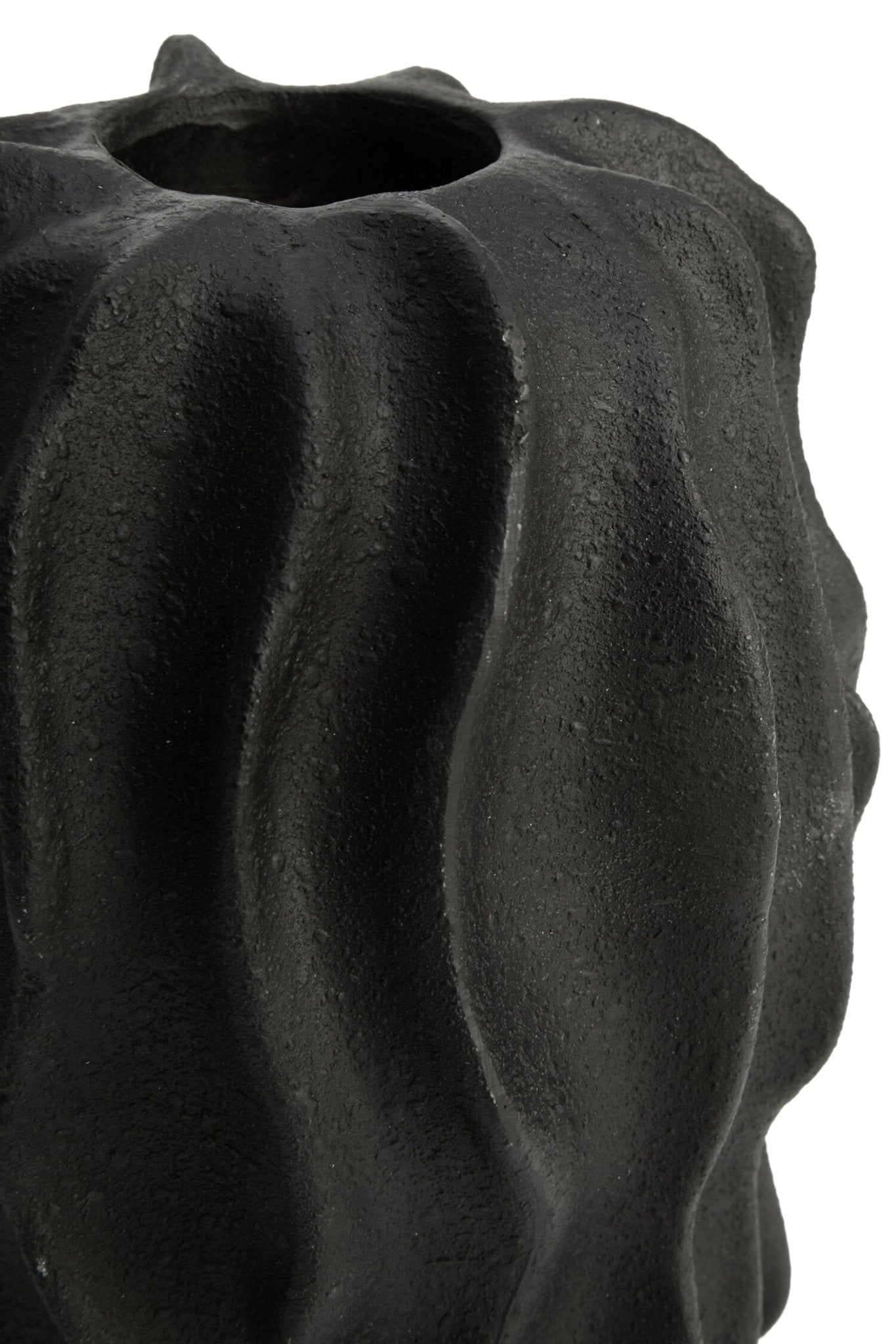 Broc Small Black Textured Vase | Luxury Home Accessories | Heulog Glow