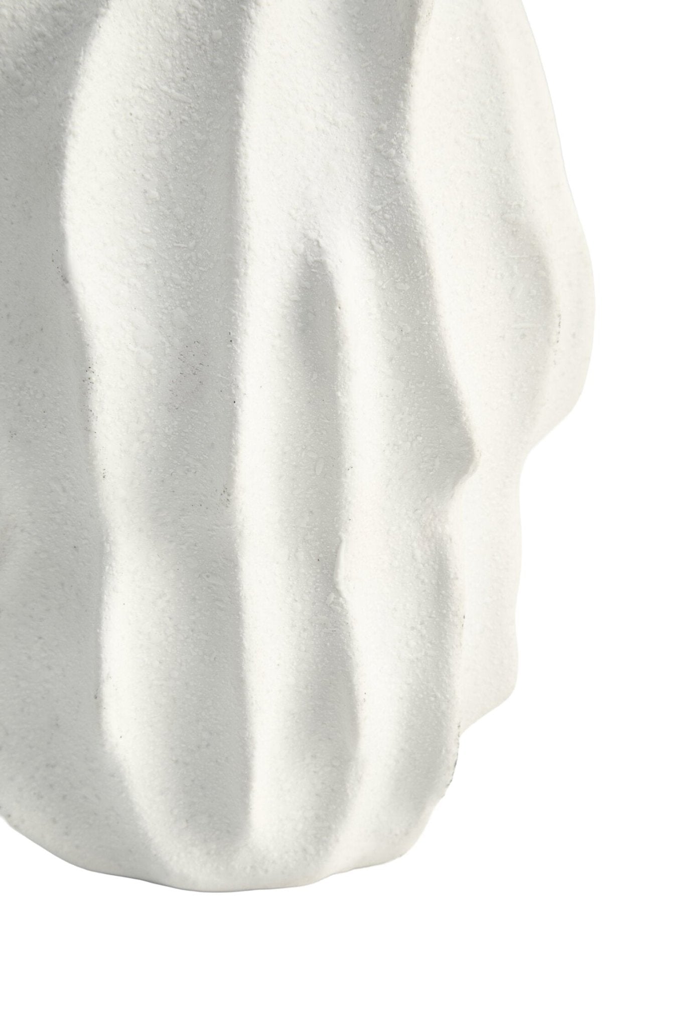 Broc Small White Textured Vase | Luxury Home Accessories | Heulog Glow