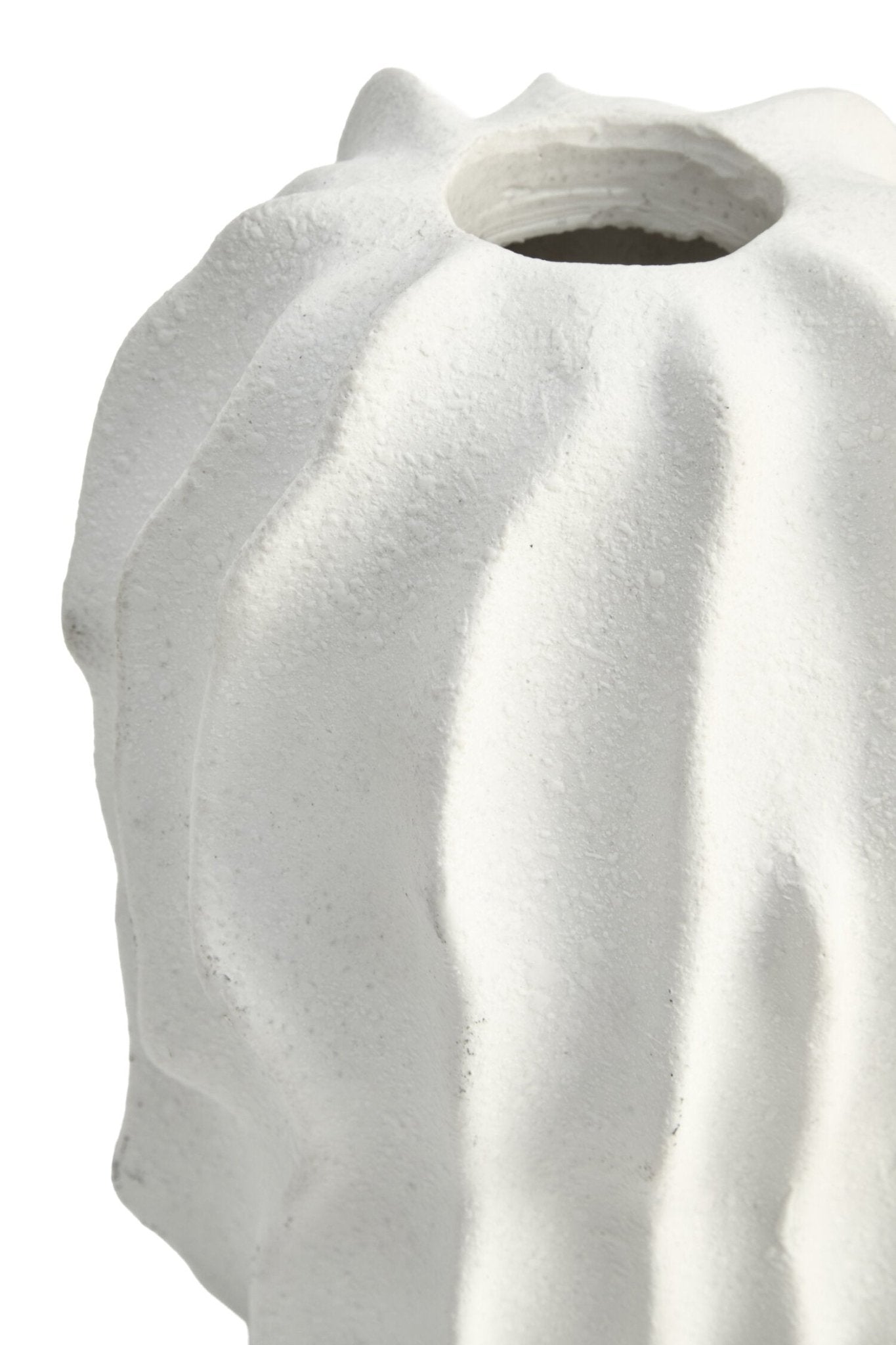 Broc Small White Textured Vase | Luxury Home Accessories | Heulog Glow