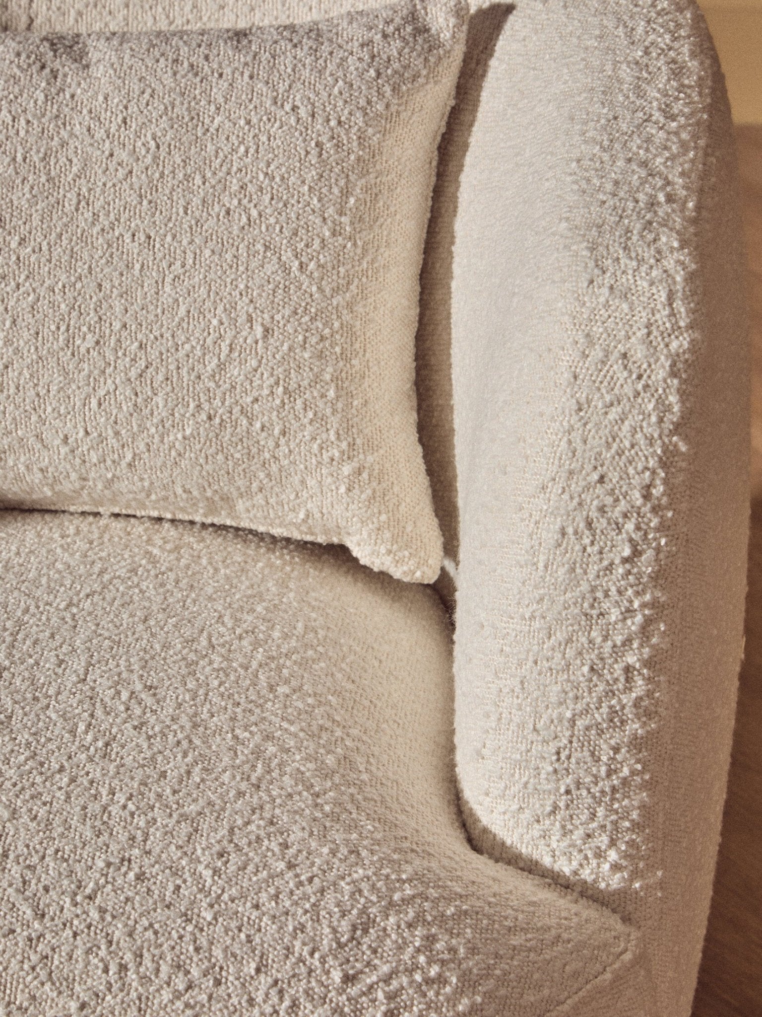Bruge Textured Cream Curved Chair | Luxury Home Accessories | Heulog Glow