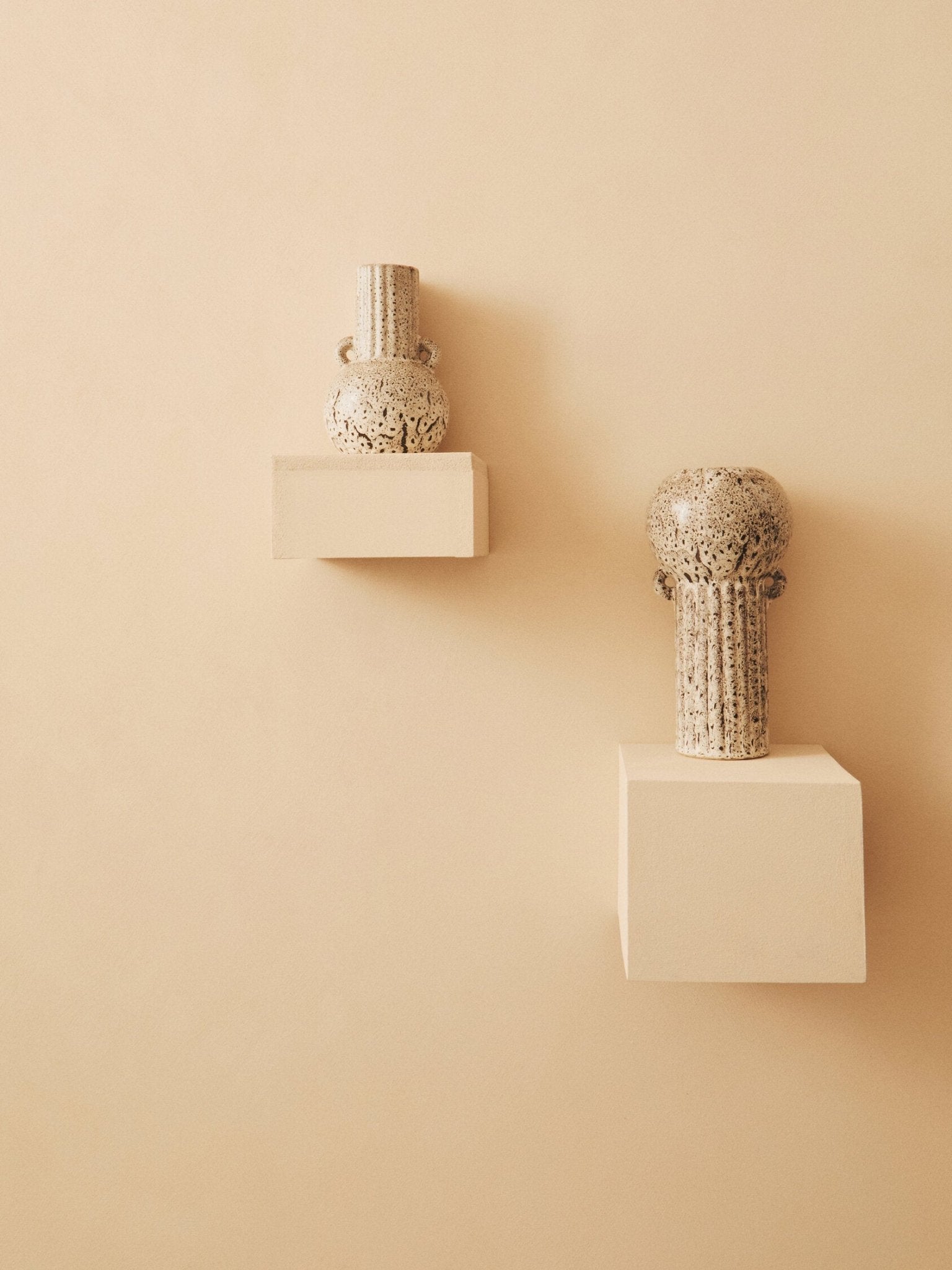 Calcita Large Speckled Brown Vase | Luxury Home Accessories | Heulog Glow