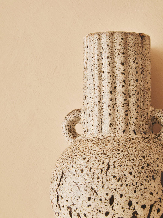 Calcita Small Speckled Brown Vase | Luxury Home Accessories | Heulog Glow