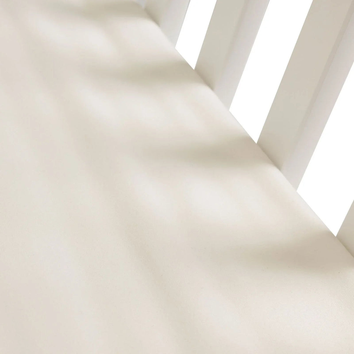 Caploonba Folding MDF Crib 60x120cm - White | Luxury Home Accessories | Heulog Glow