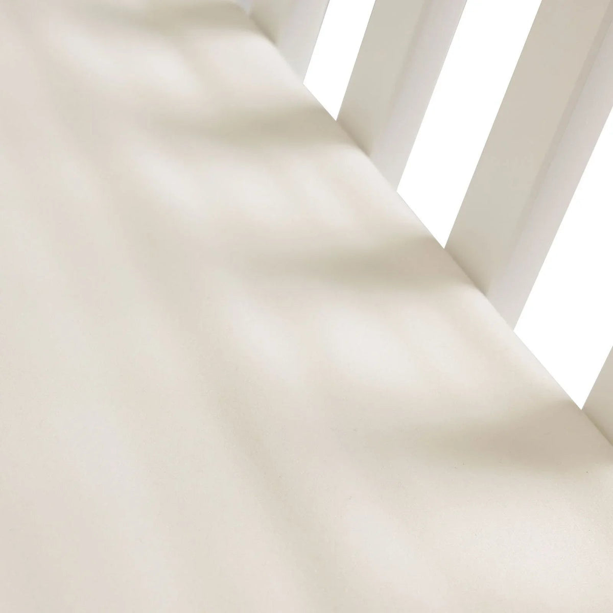 Caploonba Folding MDF Crib 60x120cm - White | Luxury Home Accessories | Heulog Glow