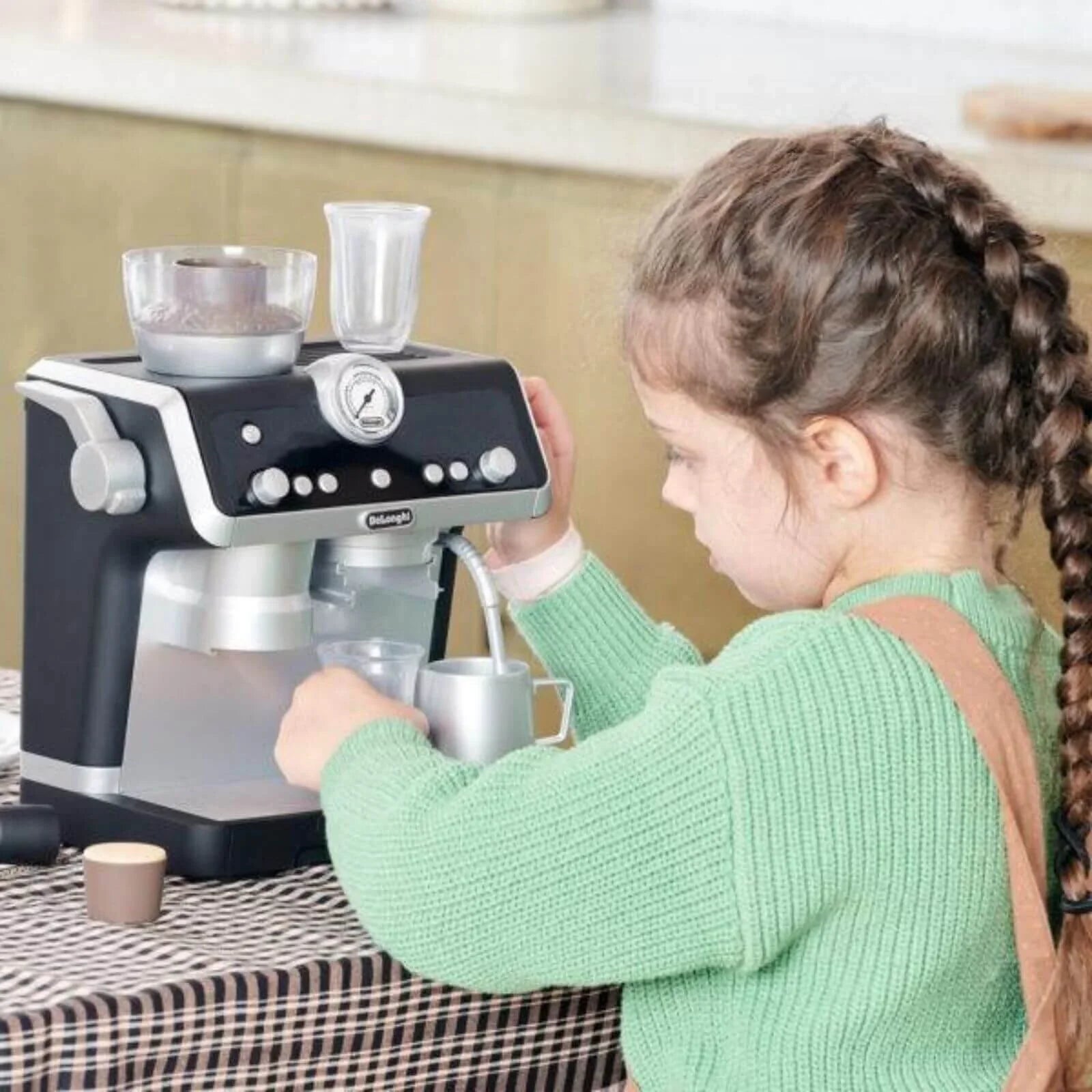 Casdon Barista Coffee Machine | Luxury Home Accessories | Heulog Glow