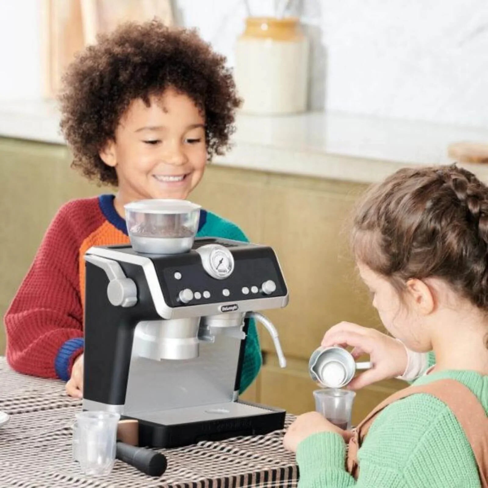 Casdon Barista Coffee Machine | Luxury Home Accessories | Heulog Glow