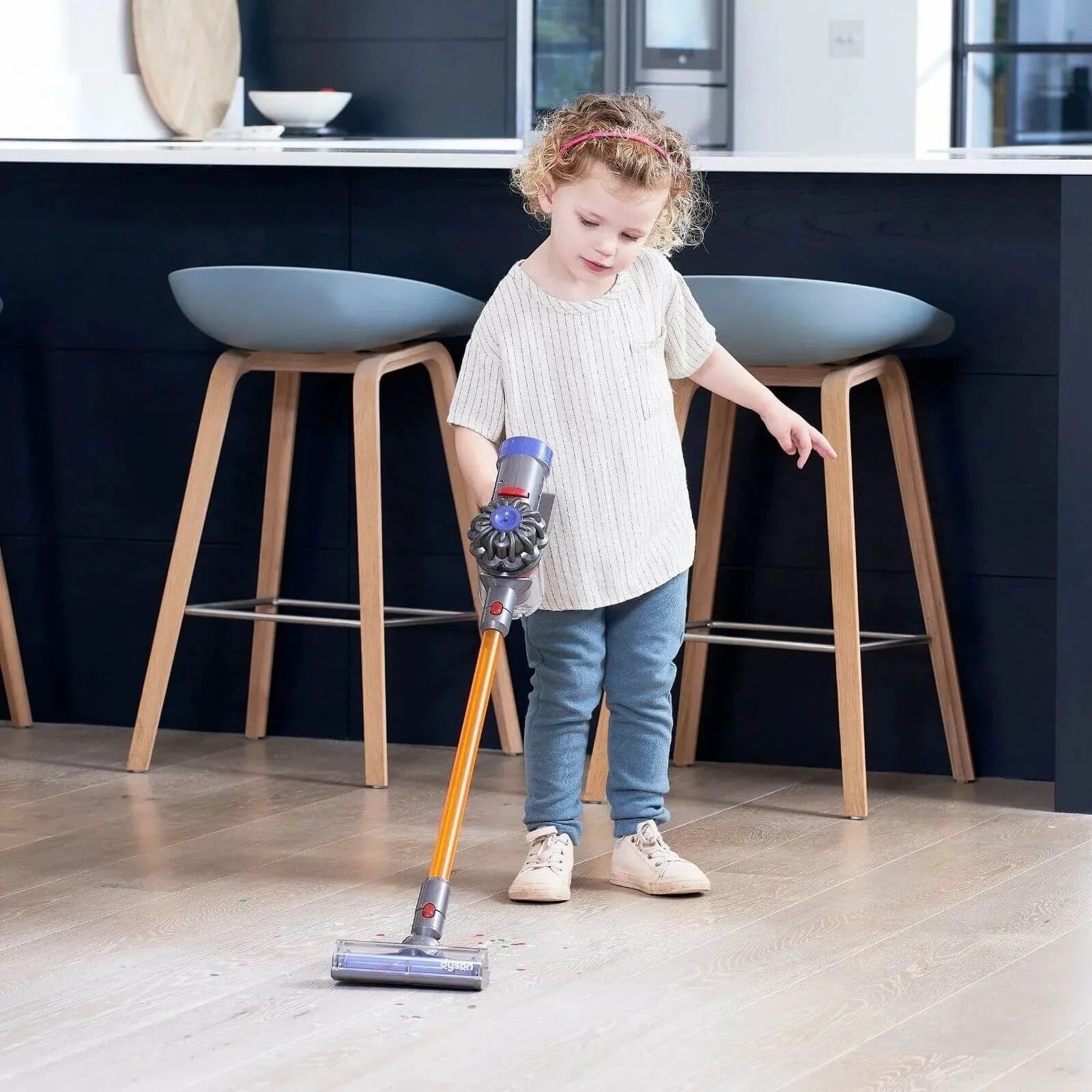 Casdon Dyson Cordless Vacuum | Luxury Home Accessories | Heulog Glow