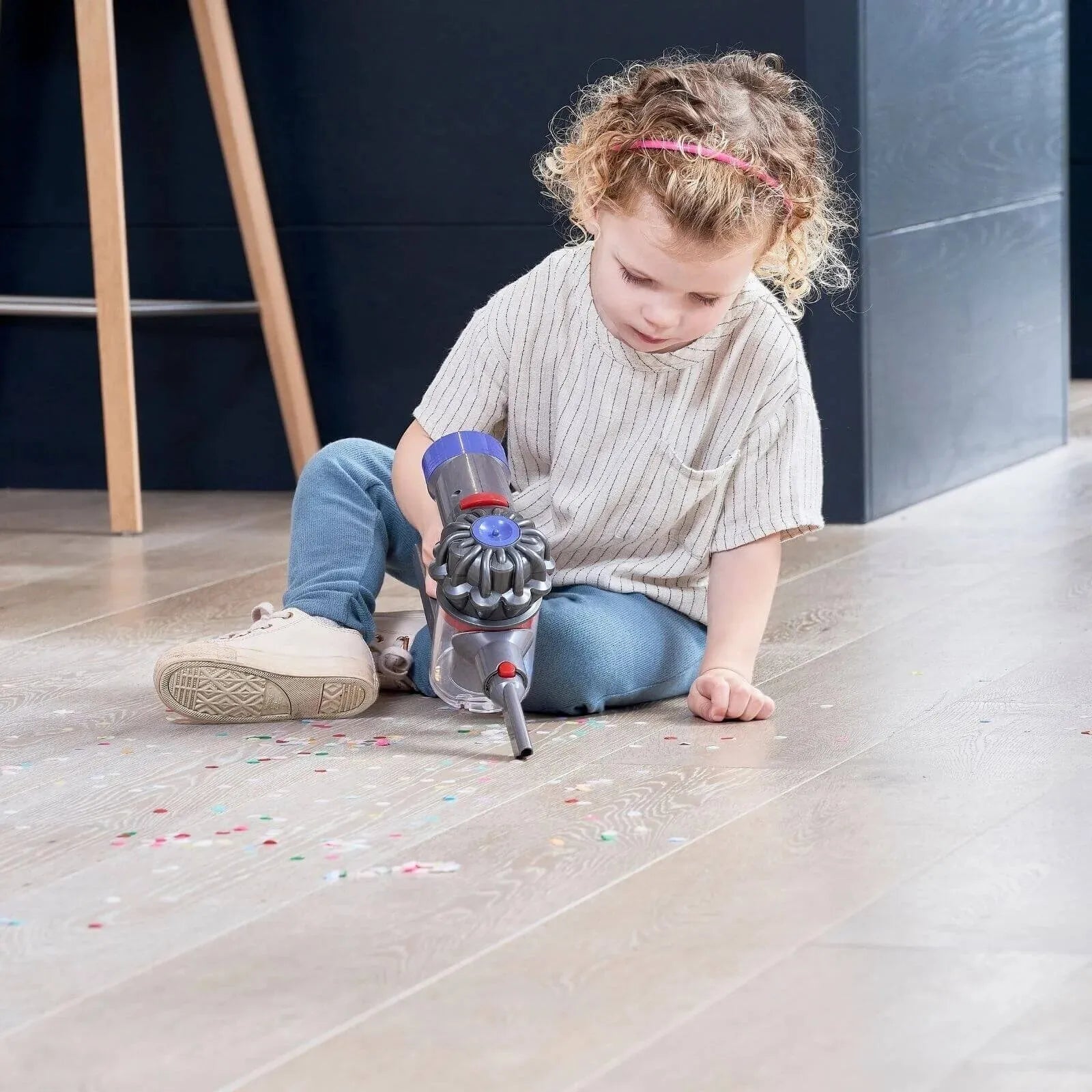 Casdon Dyson Cordless Vacuum | Luxury Home Accessories | Heulog Glow