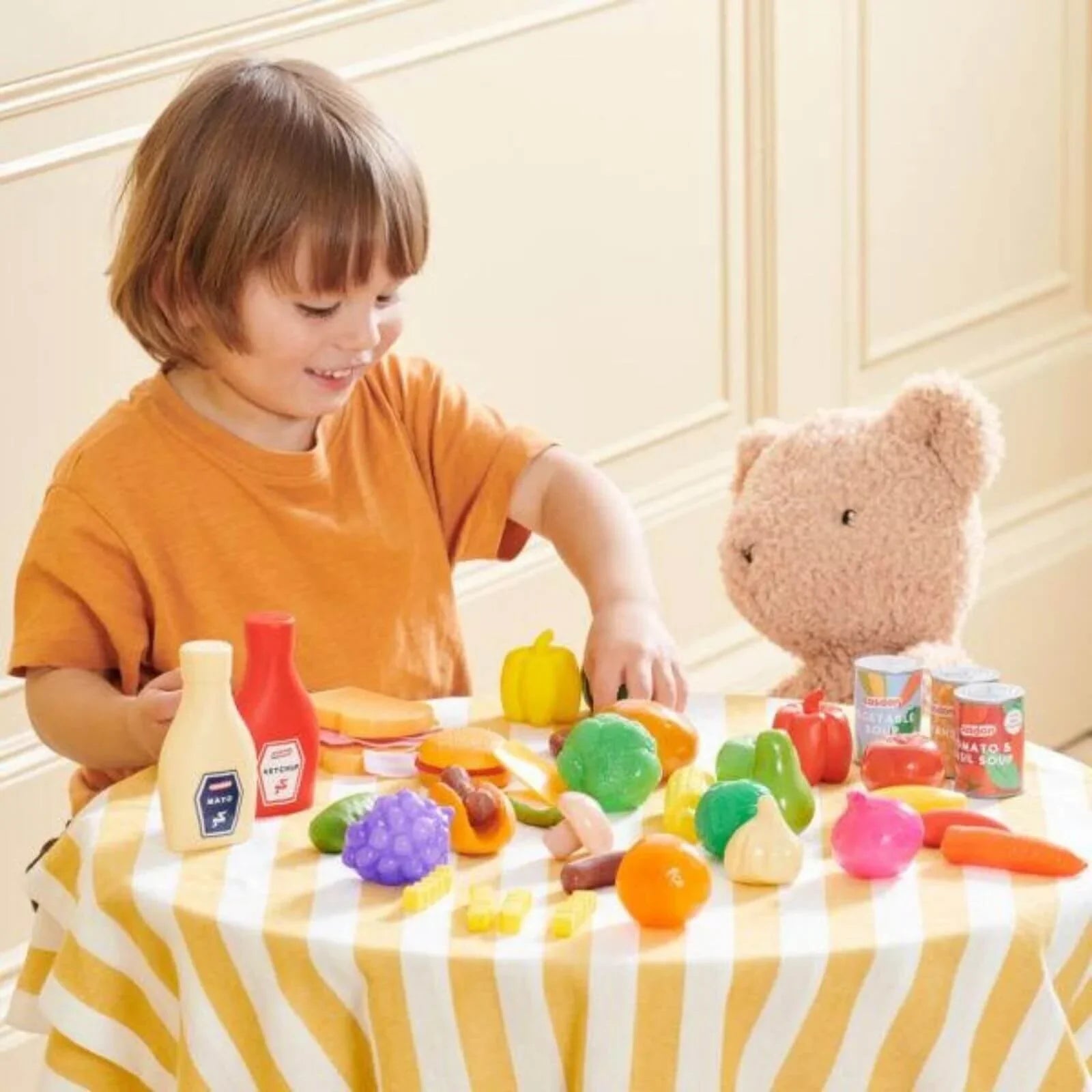 Casdon Play Food Set | Luxury Home Accessories | Heulog Glow