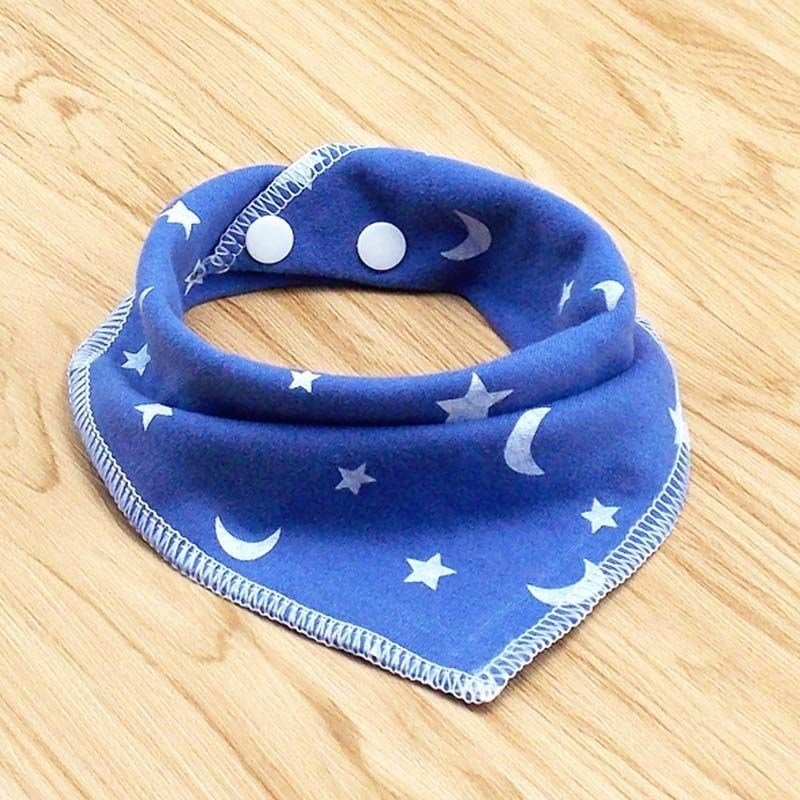Cat and dog triangle scarf | Luxury Home Accessories | Heulog Glow