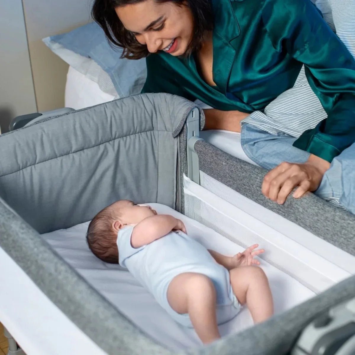 Chicco Next2Me Magic Evo Crib - Dark Gray | Luxury Home Accessories | Heulog Glow